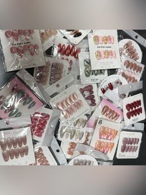 Press-On Nails Bundle - Size Large - 24 sets *NWT